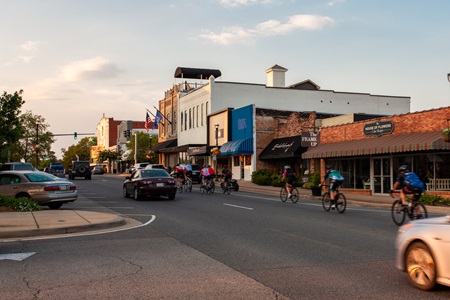 Ruston LA cyclists downtown