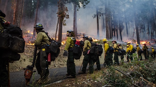 Geronimo Interagency Hotshot Crew fighting California wildfires 